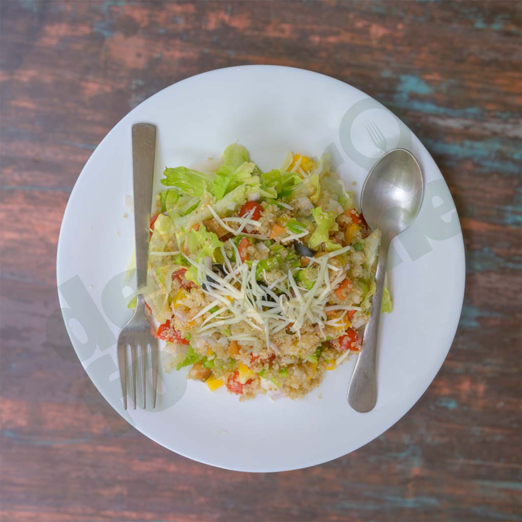 Mediterranean Quinoa Salad | DeliverFood2Me